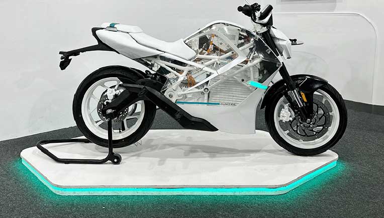 Raptee showcases world's first high-voltage e-motorcycle