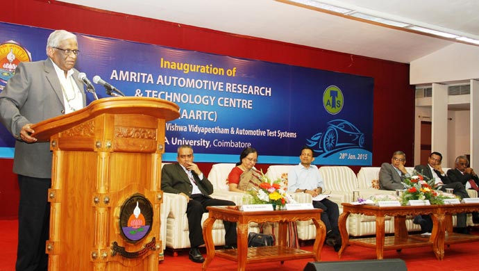 Dr. K.Tamilmani, Director General, Aeronautical Systems, DRDO addressing
