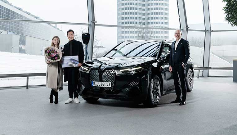 BMW Group hands over one-millionth electrified vehicle 