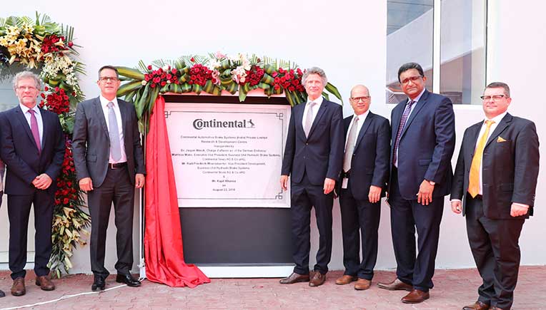 Senior Continental officials at the R&D centre inauguration 