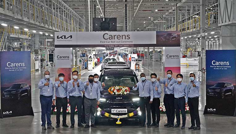Kia Carens rolls out from Anantapur plant