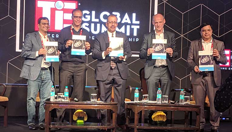 Rajeev Chaba, President & MD, MG Motor India (2nd from left), Juergen Hase, CEO, UNLIMIT (2nd from right) & Alok Srivastava, Regional MD, SEA, Cisco (IoT)