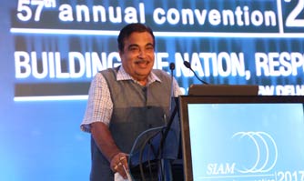 Gadkari makes the Indian auto industry the whipping boy