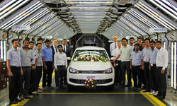 VW India exports its 50,000th car, a LHD Vento