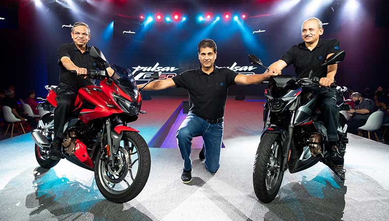 (L-R) Pradeep Shrivastava, Executive Director, Rajiv Bajaj, MD and Rakesh Sharma, ED - Bajaj Auto Ltd at the launch the new Pulsar F250 & N250 motorcycles