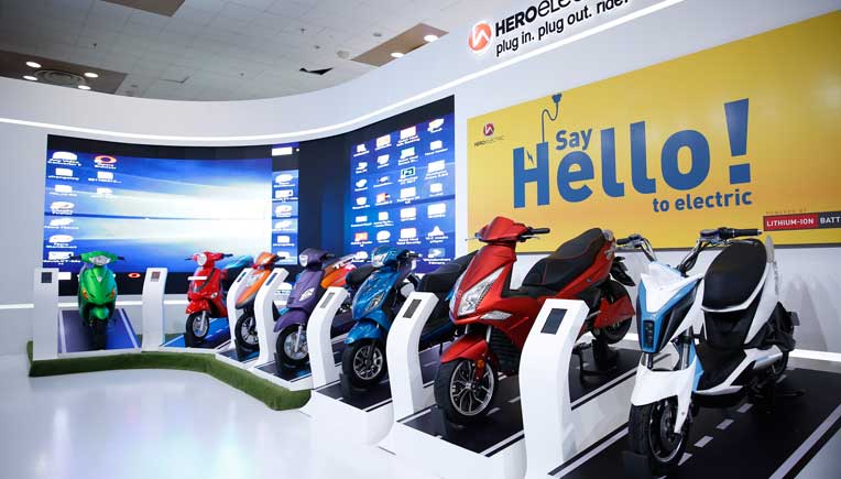 Hero Electric unveils eight electric two wheelers at Auto Expo 2018 