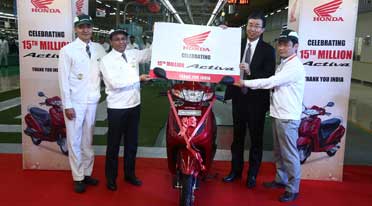 Minoru Kato, President & CEO, Honda Motorcycle & Scooter India Pvt. Ltd at the roll out of the 15 millionth Activa