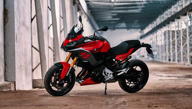 New BMW F 900 XR motorcycle launched at Rs 12.30 lakh