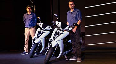 Ather Energy launches Ather 450 electric scooter for Rs 1.24 lakh