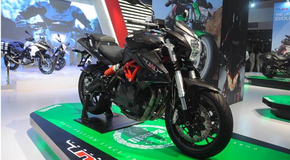DSK Benelli TNT 600i, now available with ABS; Price Rs 5.73 lakh