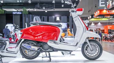 EICMA 2017: Lambretta showcases new scooters