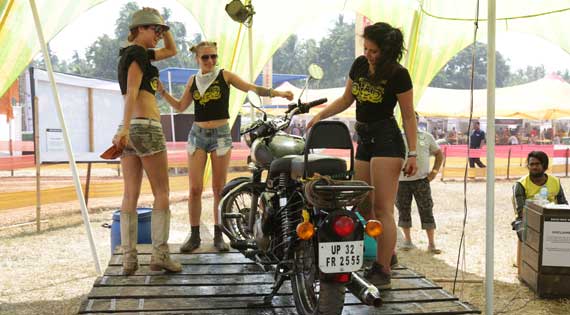 Goa romances to the tune of mighty motorcycles