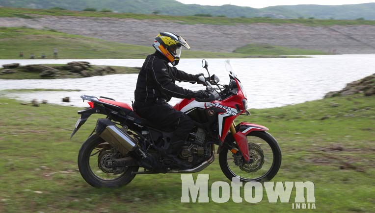 Honda CRF1000L Africa Twin gearless and clutchless motorcycle | First Ride