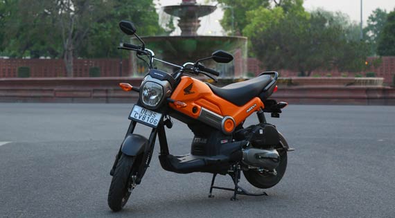 Honda Navi-- A motorcycle or a scooter? Even transport authorities play safe