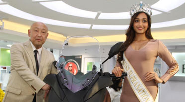 India Yamaha inaugurates first Yamaha Scooter Boutique