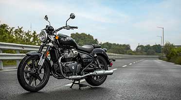 Royal Enfield unveils Super Meteor 650 at Eicma 2022