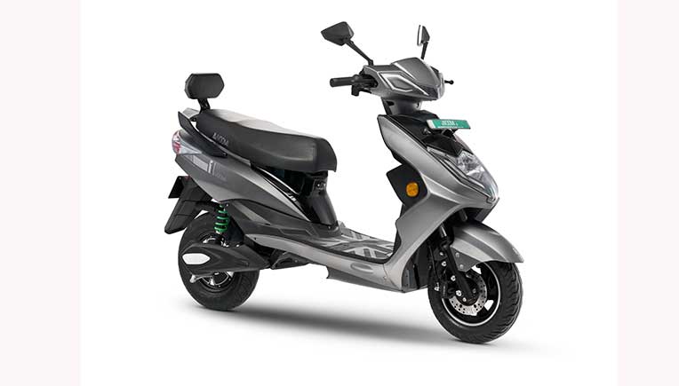 iVoomi Energy begins test ride of S1 e-scooters; deliveries to start soon