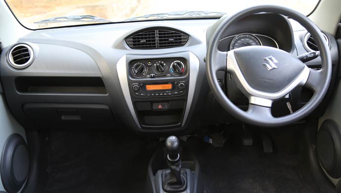 New stylish interiors of the 2016 Maruti Suzuki Alto 800