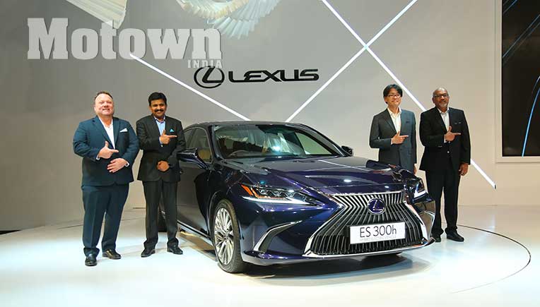 Senior Lexus officials at the launch of the ES 300h