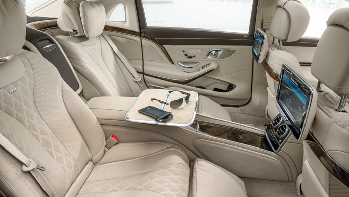 Inside the Mercedes-Maybach S-Class, the level of wind noise is extraordinarily low and even surpasses levels found in the quietest car in the world – the S-Class Coupe.