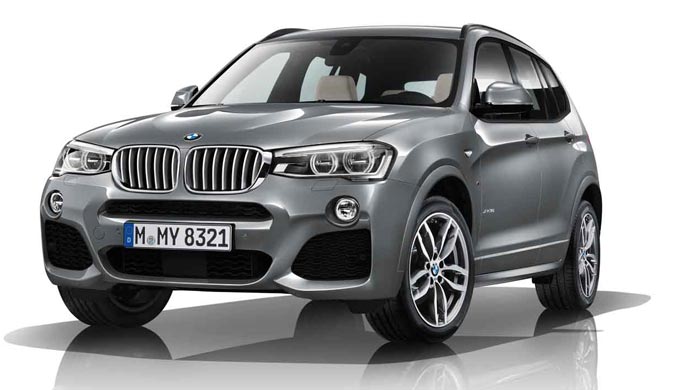 Front shot of the BMW X3 xDrive30d