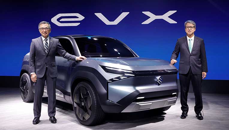 (L to R) Toshihiro Suzuki, Representative Director & President, Suzuki Motor Corporation, Japan and Hisashi Takeuchi, MD and CEO, Maruti Suzuki India Ltd. unveiled the Concept eVX