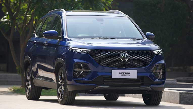 MG (Morris Garages) Motor India has launched the MG Hector Plus at an inaugural price of Rs 13.48 lakh (ex-showroom, New Delhi). Hector Plus, India’s first 6-seater internet SUV with panoramic sunroof