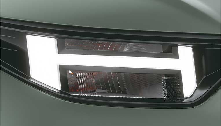 Hyundai Exter Signature-H-LED-DRLs-and-positioning-lamps