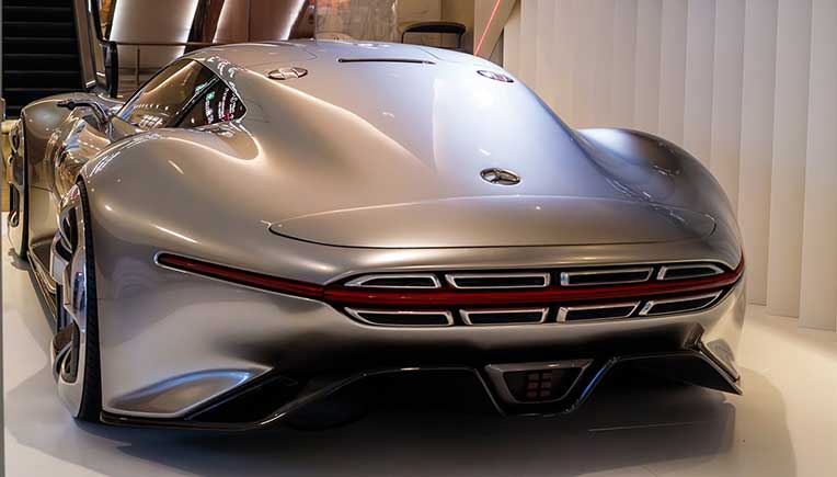 Mercedes-Benz showcases futuristic Mercedes-AMG GT6 concept car