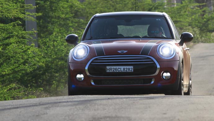 The car carries the distinct Mini look with a cute looking front façade and a large front grille 