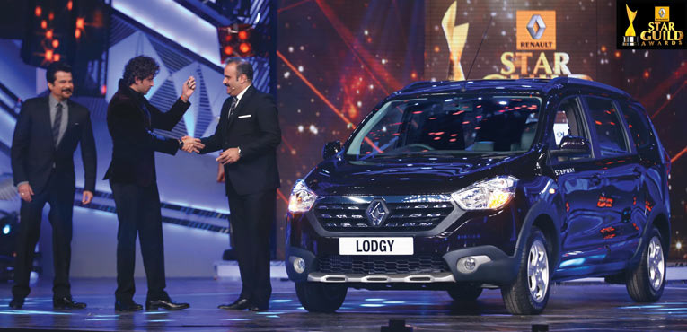 Bollywood star Hrithik Roshan gets the Renault Lodgy 