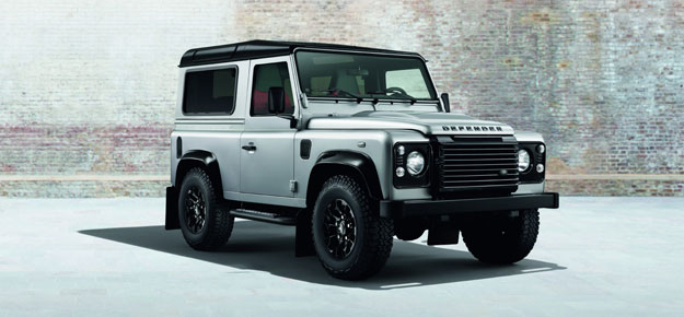 Land Rover ‘packs’ in colours at Geneva Motor Show
