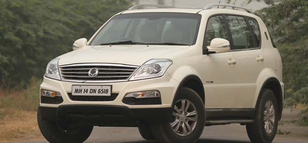 Mahindra SsangYong Rexton ‘RX6’ for Rs 19.96 lakh