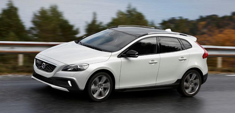 Volvo Cars introduces V40 Cross Country petrol for Rs 27 lakh 