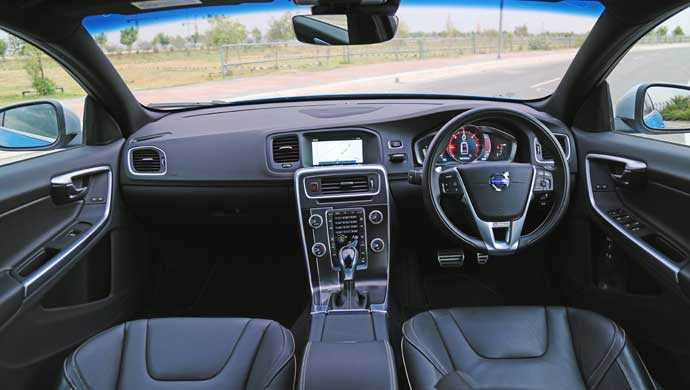  Volvo S60 R interior