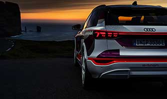 Audi Q6 e-tron with second-generation digital OLED technology