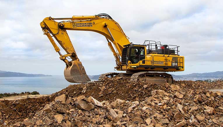 A tale of two Komatsu PC850-8EO Super Excavators and two quarries