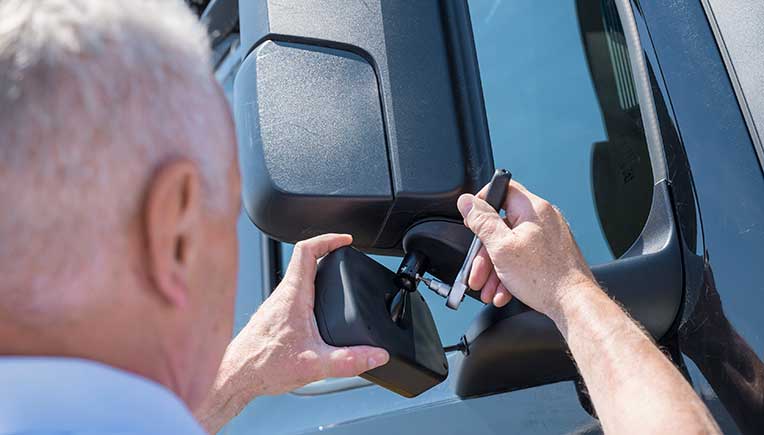 Continental launches turn assist system for commercial vehicles 