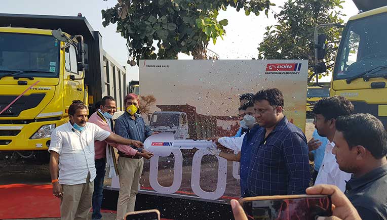 Eicher Trucks & Buses completes 200th tipper delivery to Apco Infratech 