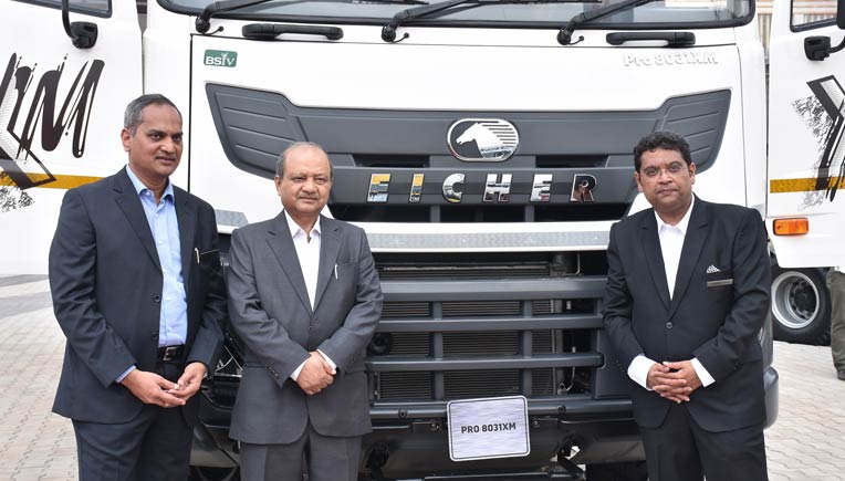 (L-R) Rama Rao AS, EVP - HD Trucks_ Vinod Aggarwal, MD & CEO - VECV and Siddharth Kirtane, VP - Marketing at EXCON 2017