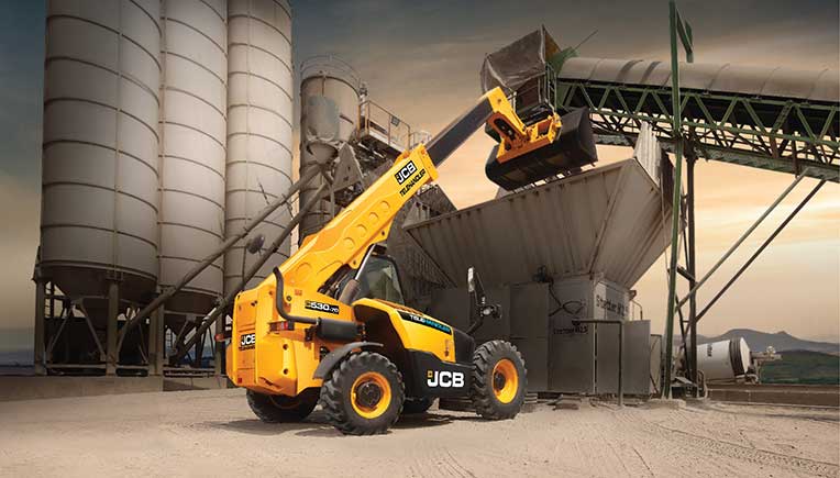 JCB India introduces new range of CEV Stage IV compliant vehicles