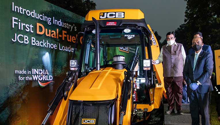 JCB India launches industry’s first dual-fuel CNG backhoe loader