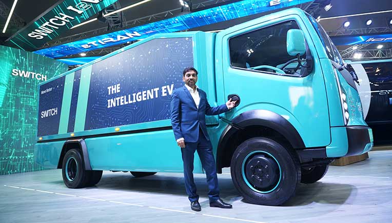 Switch Mobility unveils Switch IeV8 electric light commercial vehicle