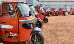Altigreen delivers 200 neEV Tez vehicles  in Bengaluru in single day to Fyn Mobility