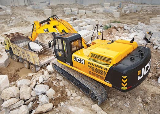 JCB Introduces world’s first Backhoe Loader with AMT, largest 38 Ton Tracked Excavator 