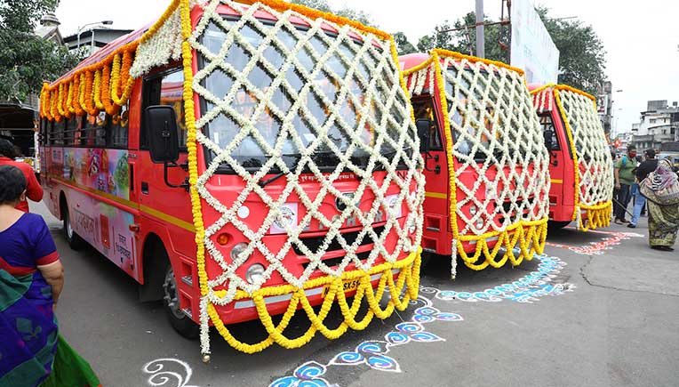 VECV delivers 50 Eicher CNG air-conditioned buses to PMPML for central Pune 