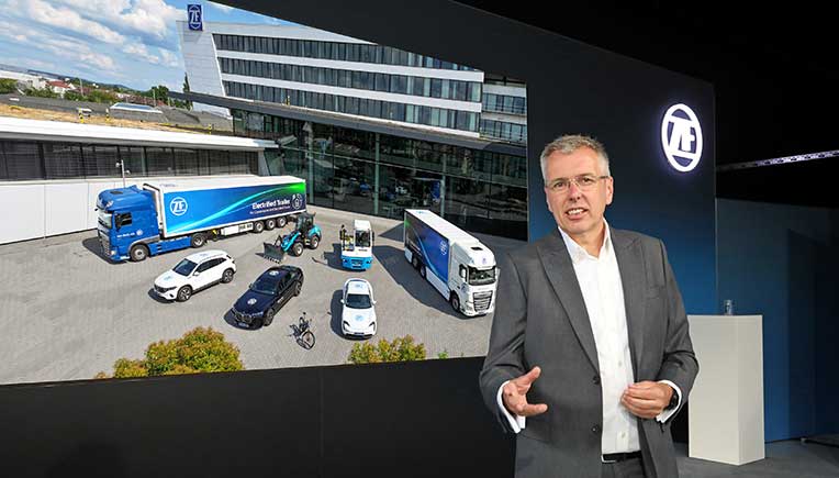 Accelerated transformation: ZF CEO Dr Holger Klein presents latest technologies of the company.