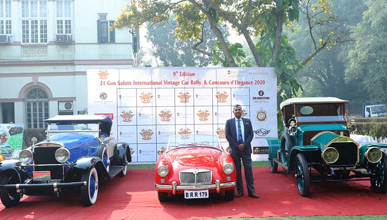 Madan Mohan, Chairman & Managing Trustee, 21 Gun Salute Heritage & Cultural Trust unveiled the newly restored Vintages Cars:  1928 Gardner, 1958 MG MGA & 1911 Napier  