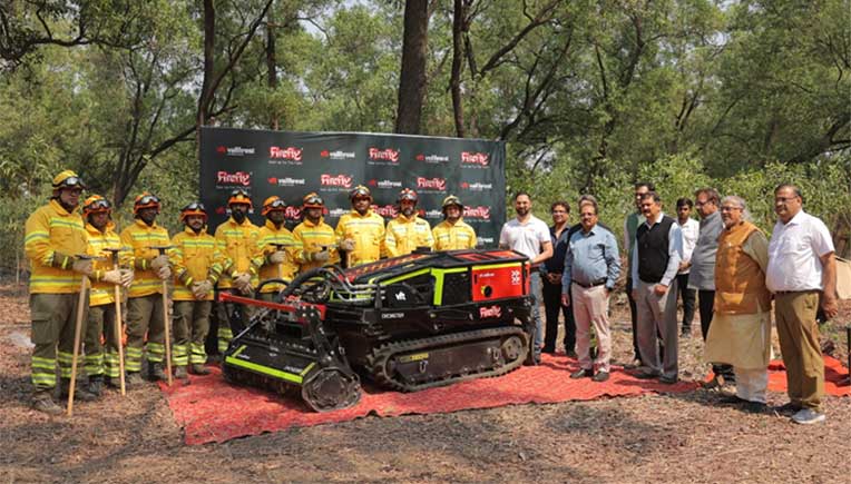 Firefly Fire Pumps, Vallfirest, others in forest management training