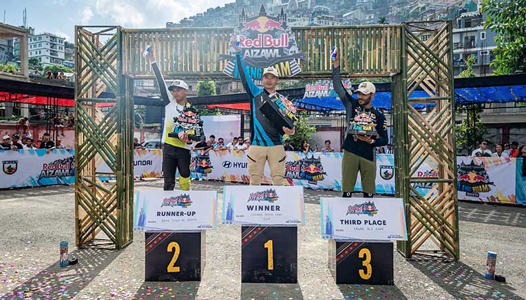 Winners-of-Red-Bull-Tlang-Ruam--On-Podium-1-is-Dan-C-(Taiwan),-Podium-2-is-Rama-T-(Indonesia)-and-on-3rd-Podium-is-Yawar-A-K-(India)